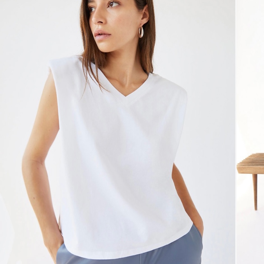 Aritzia V-neck T-shirt with shoulder pads